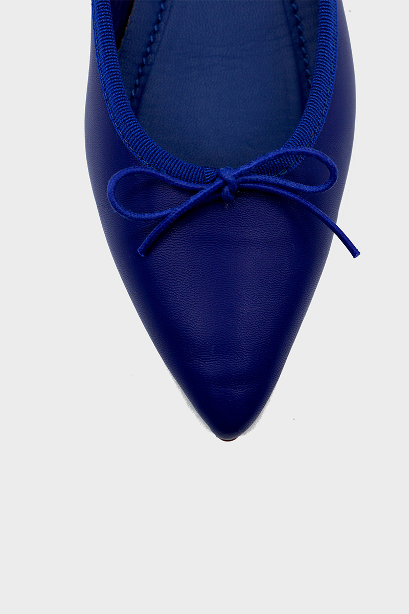 Detail of pointed-toe flat, Isabella, Color, Electric Blue #color_nur blue