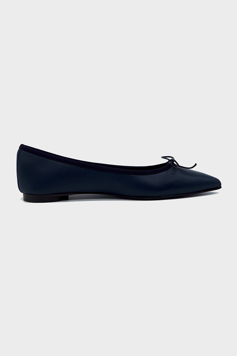 NUR ITALY Isabella Nappa Pointed-Toe Flat, color, NAVY #color_perugia navy