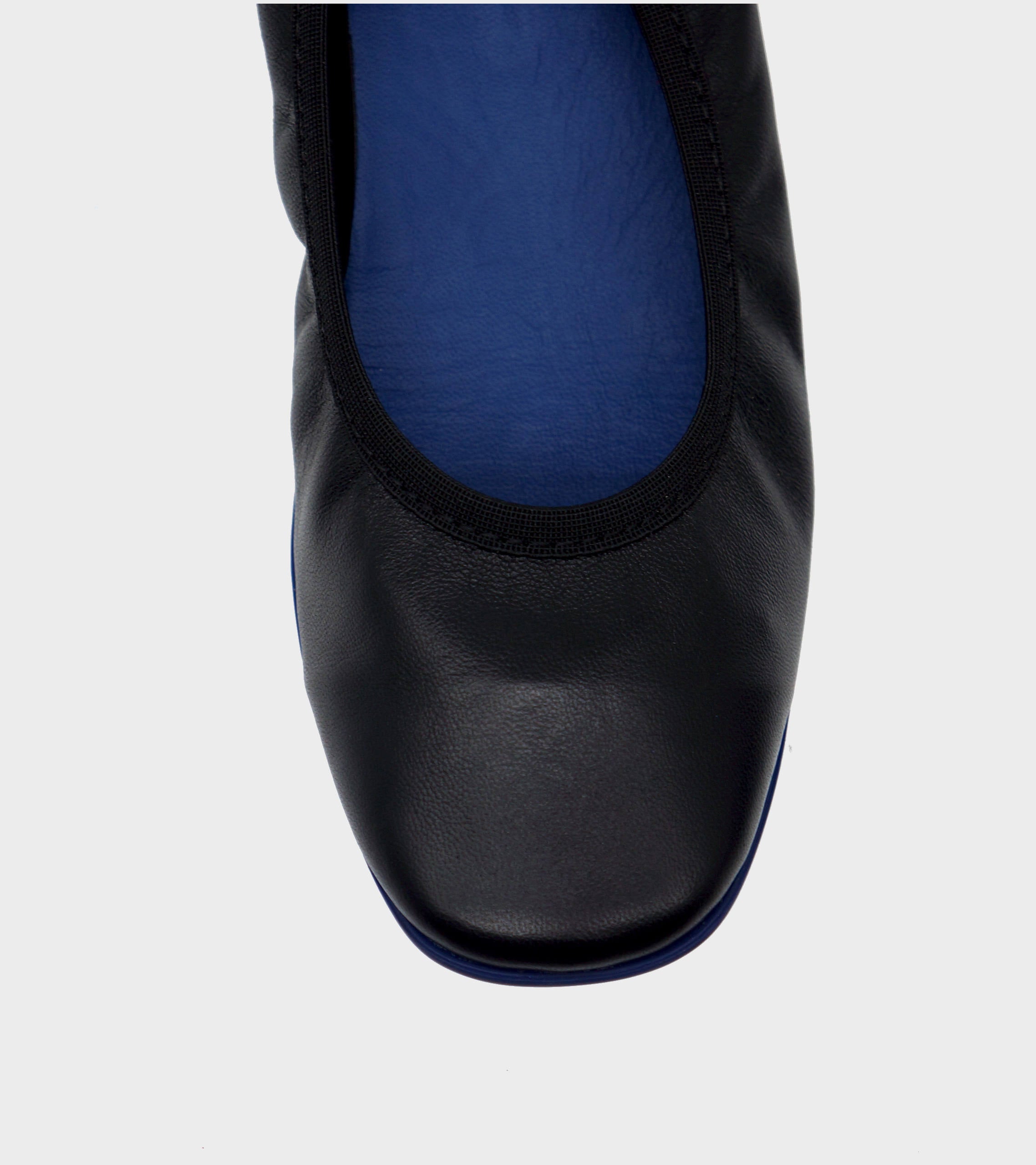 #color_milano black
