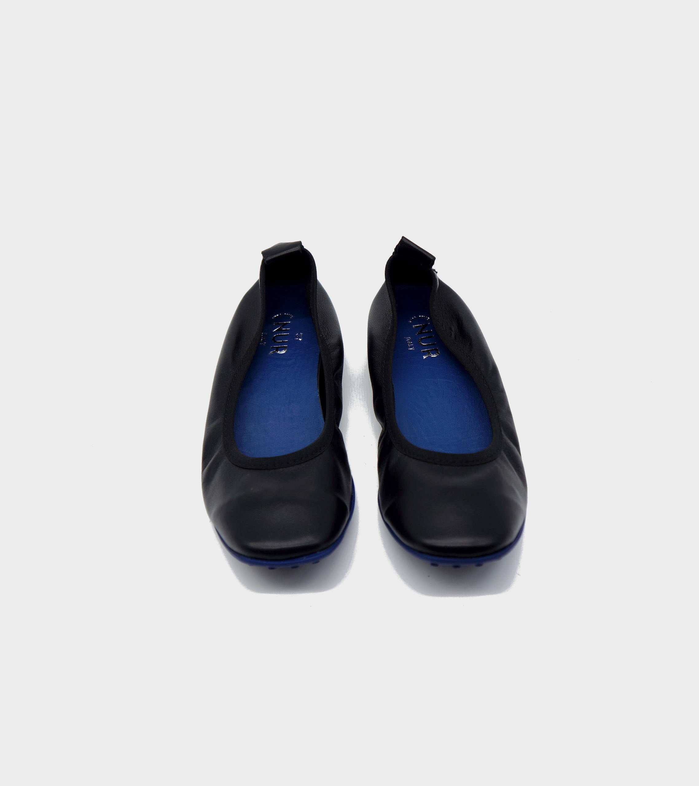 #color_milano black