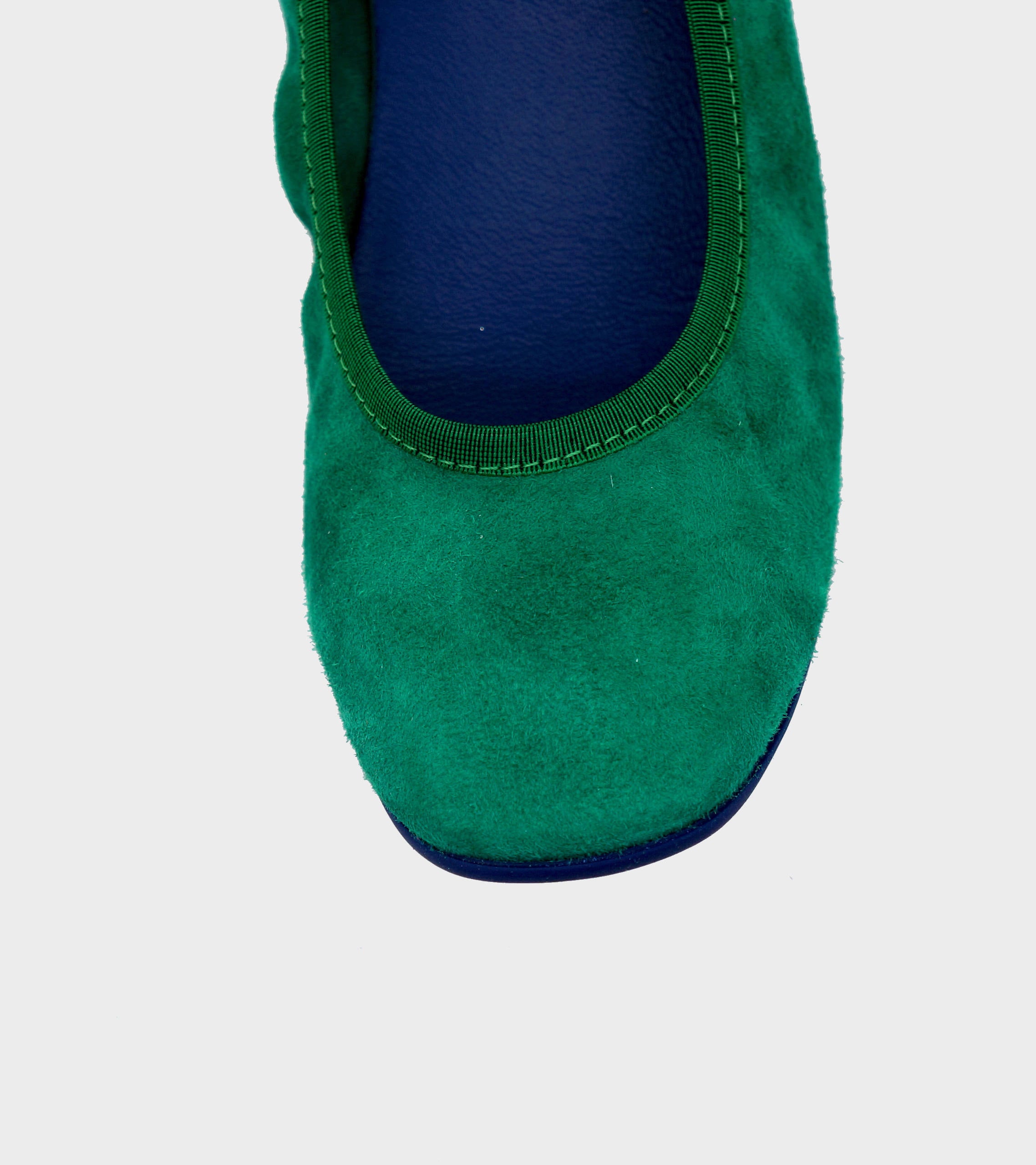 #color_torino emerald