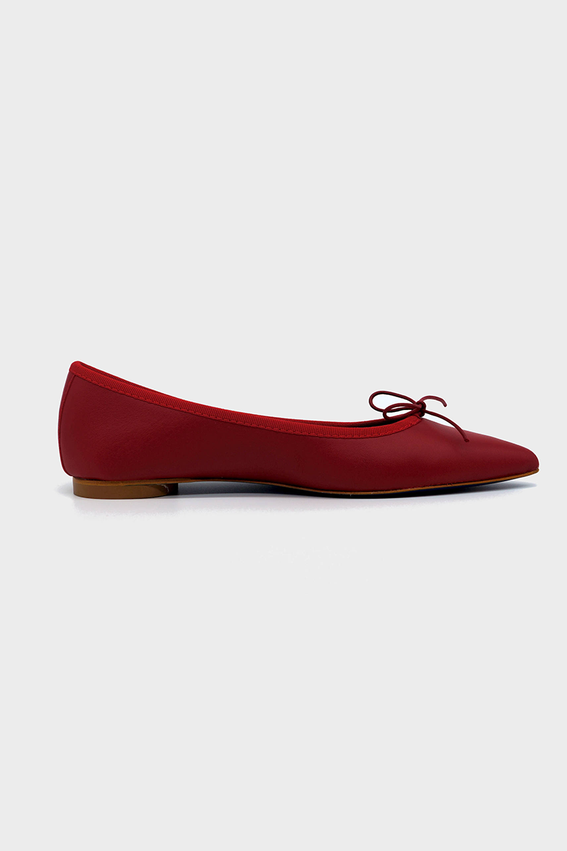 NUR ITALY Isabella Nappa Pointed-Toe Flat, color, RED #color_varese fire